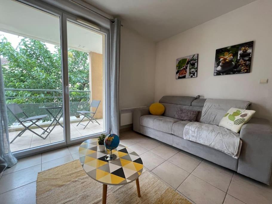 T2 Calme Et Paisible Parking Daire Carcassonne Dış mekan fotoğraf